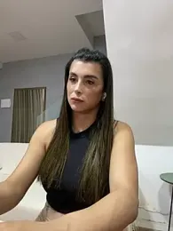thuanealves webcam stripchat model stream image