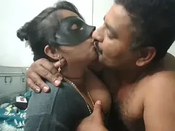 Priya_8581 웹캠 미리보기