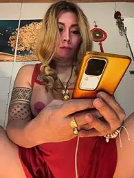 Eisheth_Zenunim_ webcam stripchat model stream image