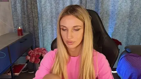 Megan_Kira webcam stripchat model stream image