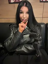 Tisha_Busty 스트림 이미지