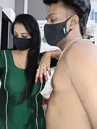 Kaur_Simran_01 웹캠 미리보기